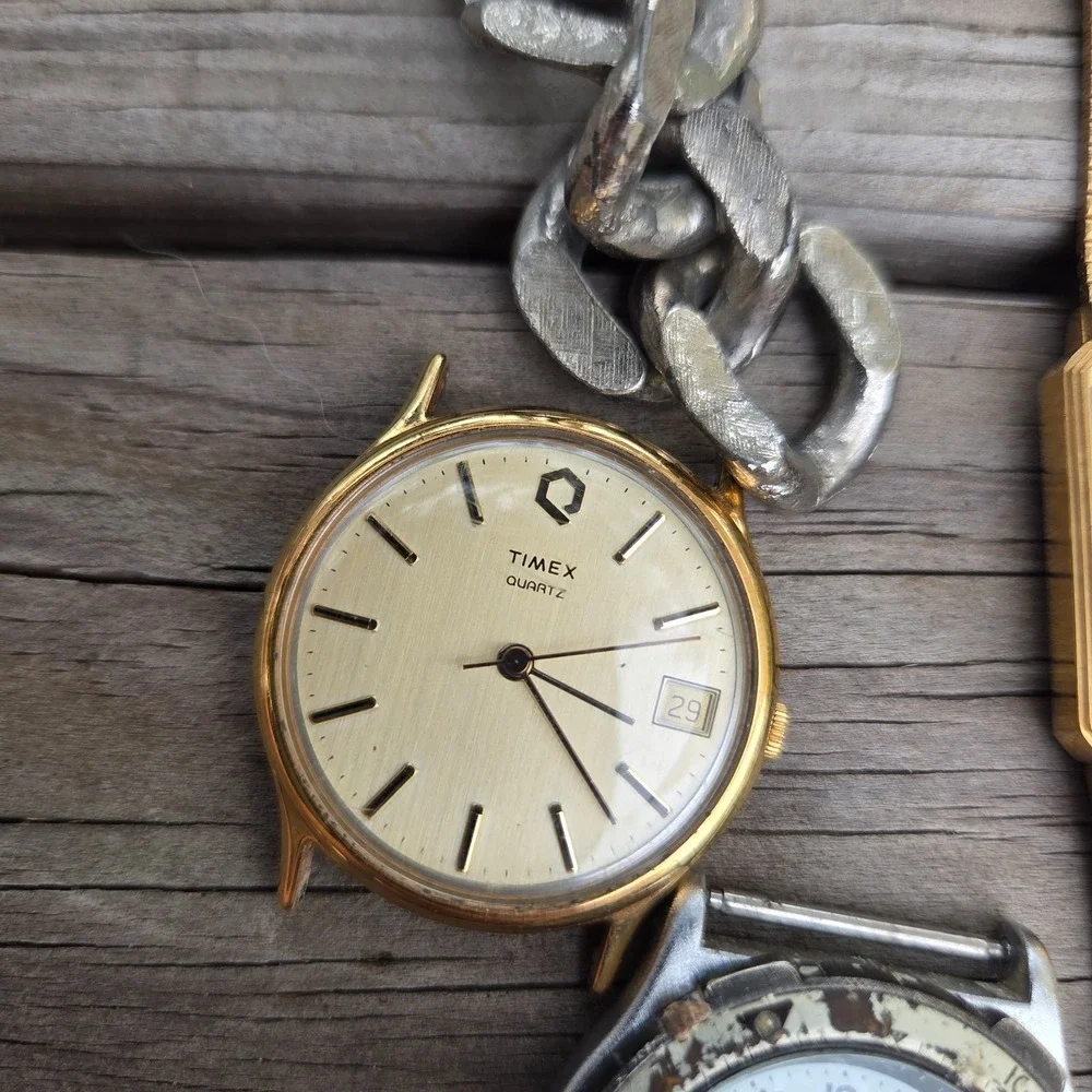 Lot of 4 Vintage Watches Benrus Diamond Quartz Timex Indiglo For Parts Repair